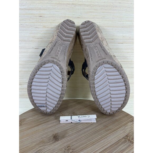 Crocs A-Leigh Black Leather Cork Wedge Sandals Womens Size 7 - Picture 7 of 8